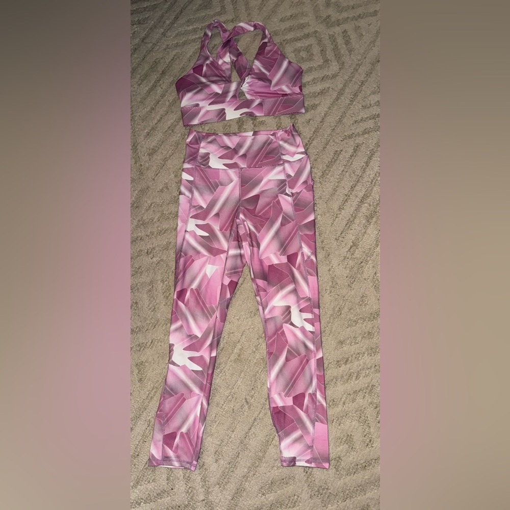 Fabletics Pink Geometric Leggings Set